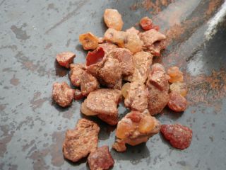 水流で選別すると、こういうものが見つかります。