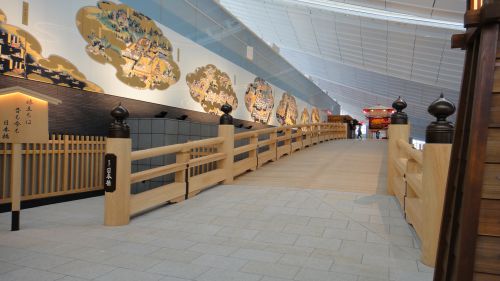 素敵な橋も誰もいなくてもったいない