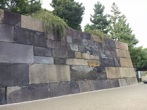 巨大な石が組上げられてるのも壮観。