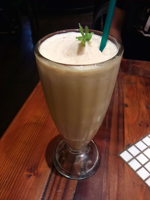 コーヒーシェイク。香りがよくておいしかったです。