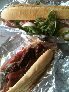 サイズはフル＆ハーフの二種類