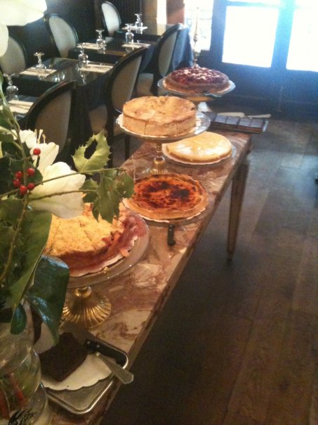 お茶とケーキのコンビは最強です