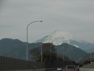 富士山　東名高速より