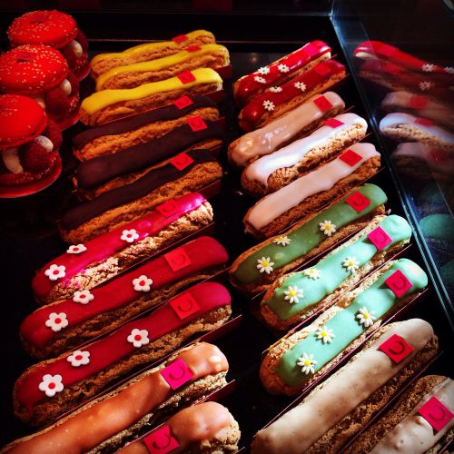 なんともカラフルで可愛いエクレアたち