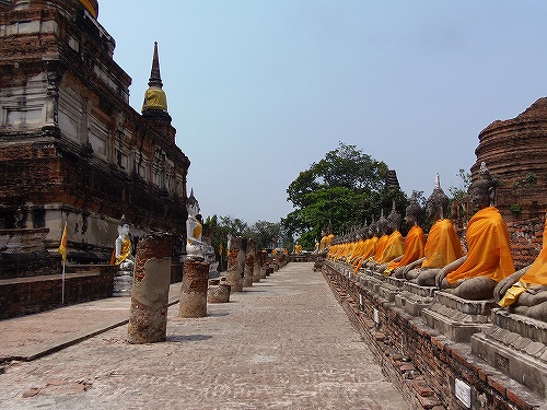 １００体以上の仏像がありました