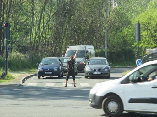 あちこちに出現