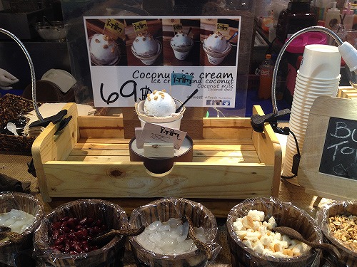 何とも気になる店先です