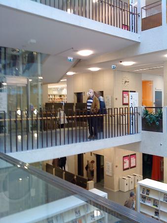 以前の面影が残る本館