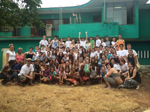 音楽を選択している生徒たちのキューバ旅行