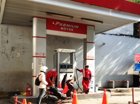 バイク専用コーナー。人件費が安いこともあり、セルフのスタンドはほとんどありません