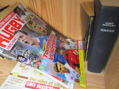 雑誌もありますよ