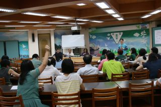 先生たちも臆することなく、積極的に発言していきます