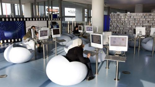 コンピューターも使いやすい配置に