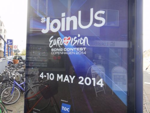 街中ではユーロビジョンのポスターが