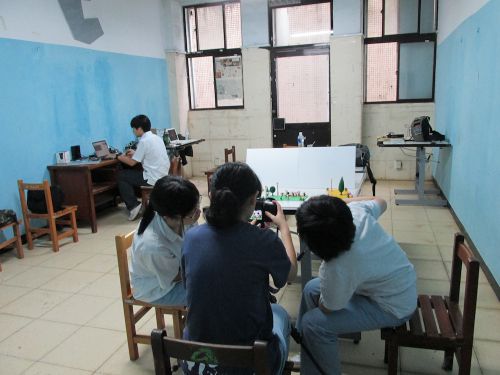 こちらで当日使用するVTRを編集しています