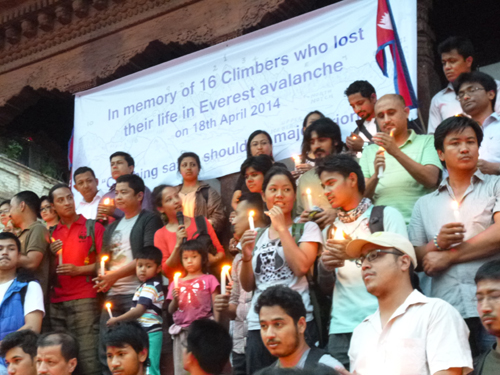 中央マイクを握った方が主催リーダーのススミタさん