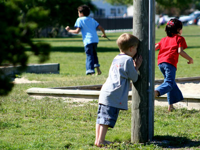子どもは外で元気に！　というのも昔の話？