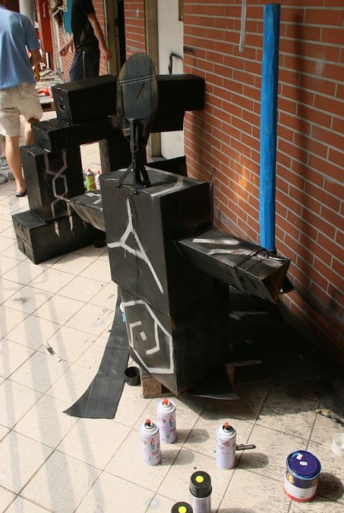 学校の中に設置するセットの一つ