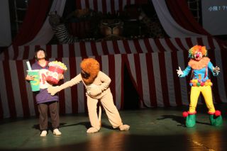 次は肥満の空中ブランコ乗り