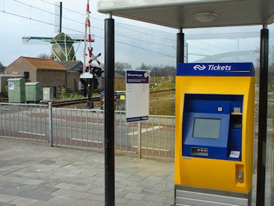 紙の切符が懐かしい・・。