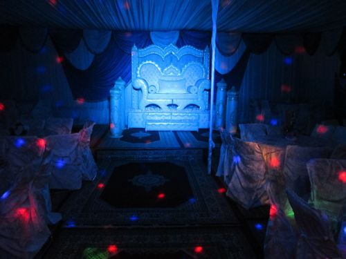 テント内の会場の様子（式開始１時間前）