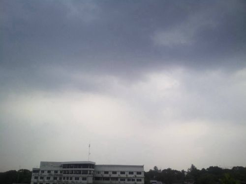 バンドンの曇り空