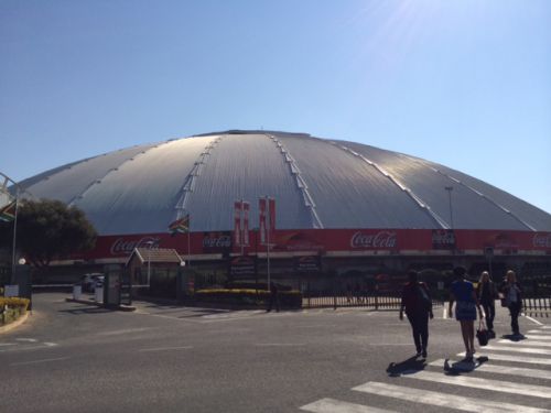 イベントが行われた「コカコーラ・ドーム」。大きなドームで、年中色々なイベントが開催されています。