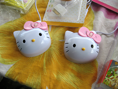 キティは、ティ―ンの女の子たちのみならず、OLにも絶大なる人気がある。