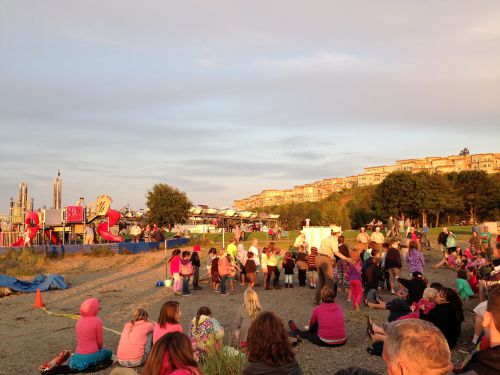 ネイチャーガイドによる海中生物に関するクイズ大会も行われていました