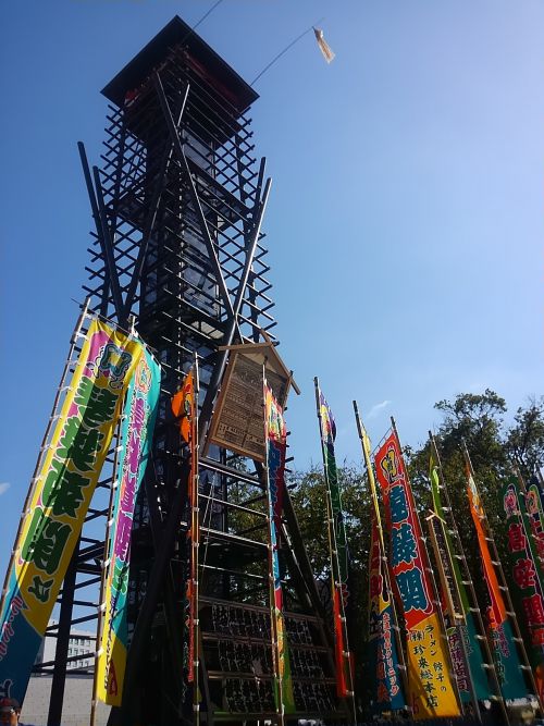 国技館の入口にて。秋晴れでとっても気持ちよかったです。