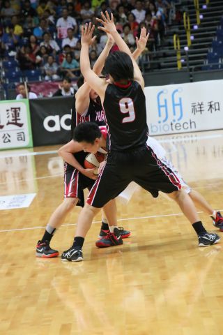 奮闘しましたが……