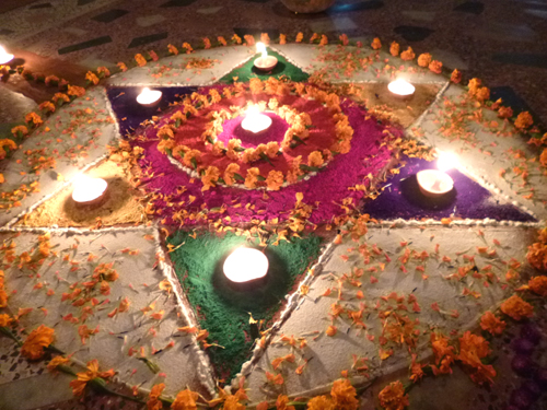 もっとゴージャスに複雑な模様にチャレンジしたい意欲が沸きます。