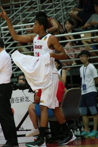 代表デビュー時の交替時