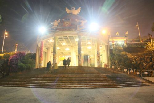 劍湖山世界の正面入口より