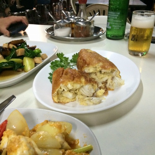 蟹身がたっぷり入ったオムレツは本当に美味