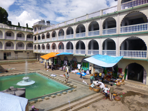 お買い物も出来る。