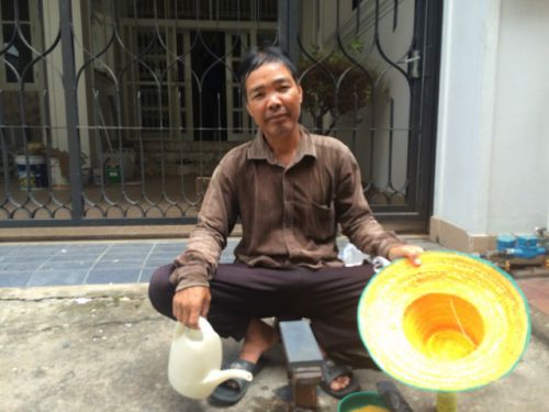 写真撮っても良い？と聞くと帽子を取ってくれました