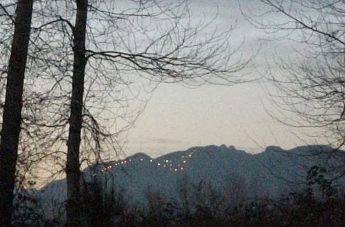 グラウス山のスキー場。雪がないのが見えるでしょうか？