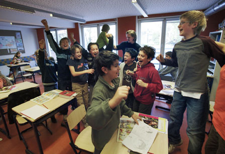 遊んでいるだけのように見えても、実はテストで能力は判定済み。