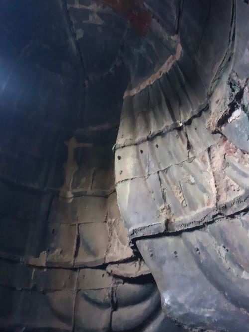 継ぎ目が見えます。とても迫力があります。