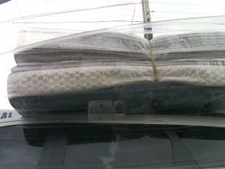 マットレスだって自分で運びます