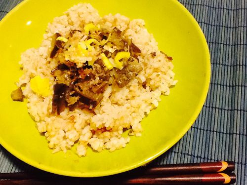 皮のポリポリ感がまた美味しい…残り物に福って宿るんですよねえ…