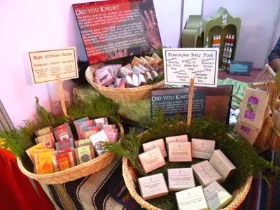 おしゃれなパッケージでお土産にも喜ばれます