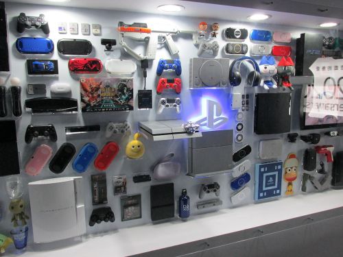 昨年12月に、台北市内で開催された「プレイステーション（以下PS）発売20周年記念展覧会」会場より