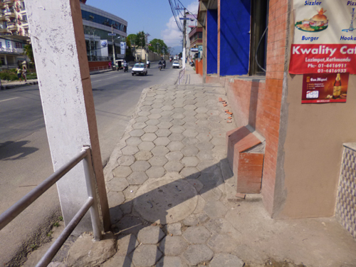 突然勾配が急角度に変化！