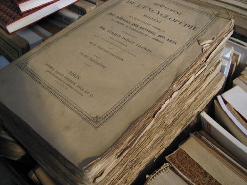 触ったらサラサラっと崩れてしまいそうな年代物！