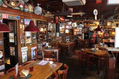 アンティークをインテリアに。掘り出しものがあるかも？