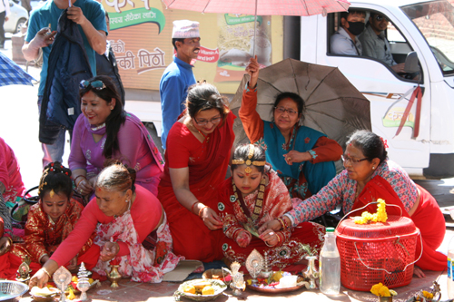 家族、親族一同でのお祝い。