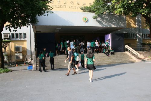 いつも入口前に用意されている特設ゲート（詳しくは下にあるURLをご参照ください）は、今年は簡素に