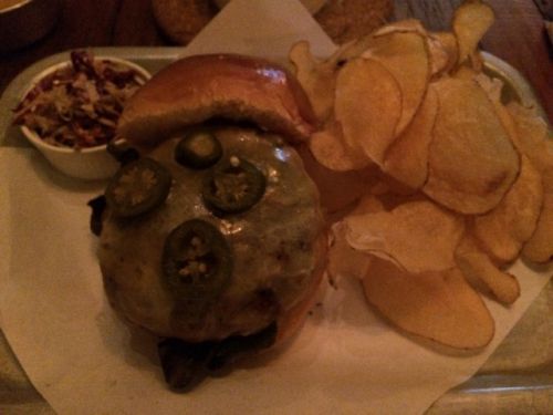 紫芋っぽい甘めのフライドポテトが絶品！